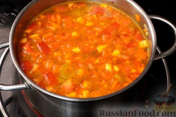 Овощной суп с пекинской капустой и фасолью