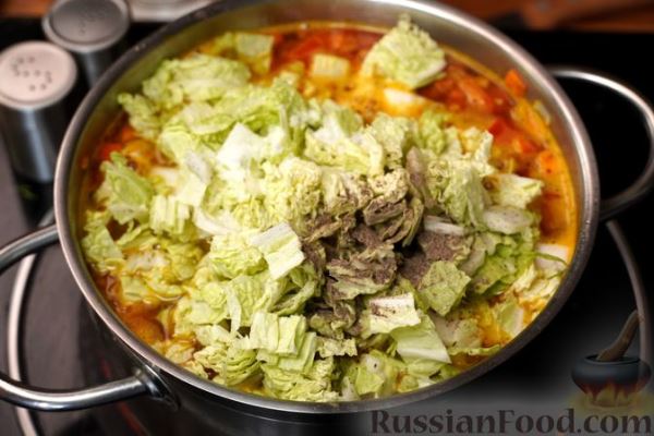 Овощной суп с пекинской капустой и фасолью