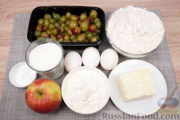 Тарт с крыжовником и яблоками в сметанно-яичной заливке